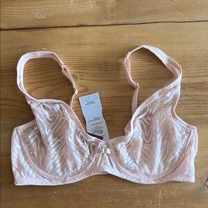 Pink Lace Underwire Bra